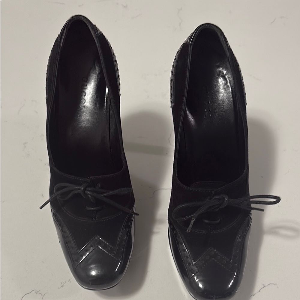 Gucci Black Heels with Polished Finish